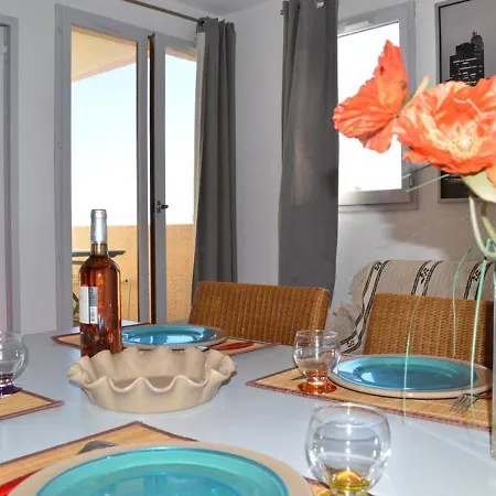 2 Pieces, Piscine, Parking, Proche - St Pierre La - Fr-1-229d-626 Apartment *