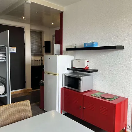 2 Pieces, Piscine, Parking, Proche - St Pierre La - Fr-1-229d-626 Apartment Saint-Pierre-la-Mer (Aude)
